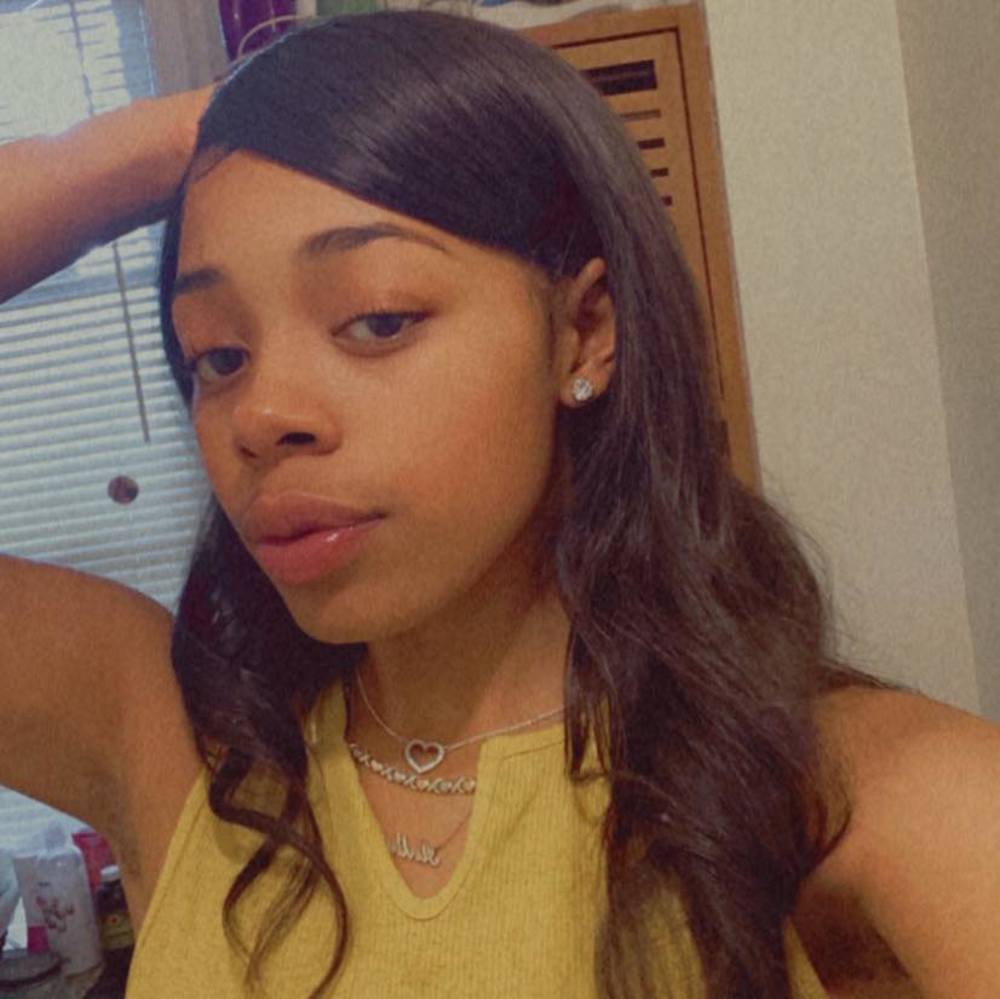 Meet your Posher, Tiara